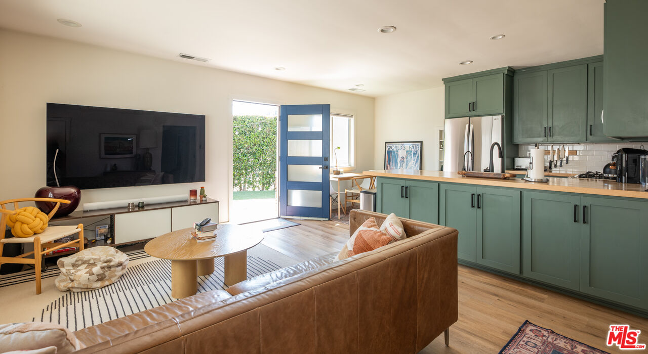 Property photo for 4852 S Centinela Ave, Los Angeles, CA