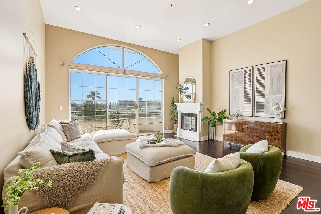 Property photo for 3535 Dunn Dr, #PH4, Los Angeles, CA