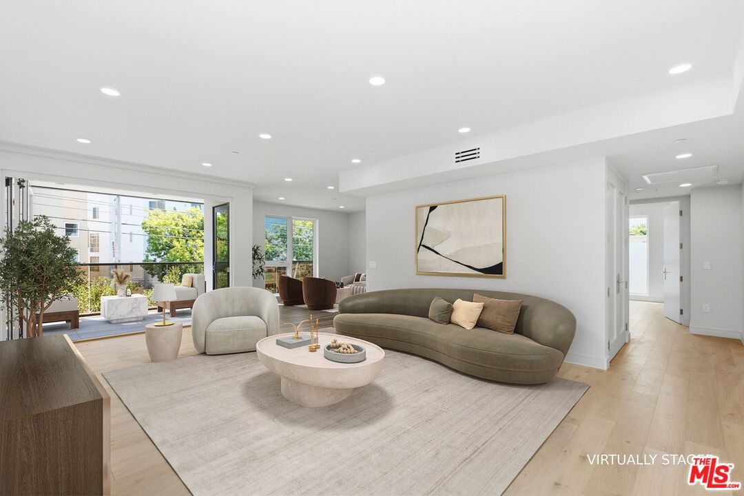 Property photo for 505 S Barrington Ave, #202, Los Angeles, CA