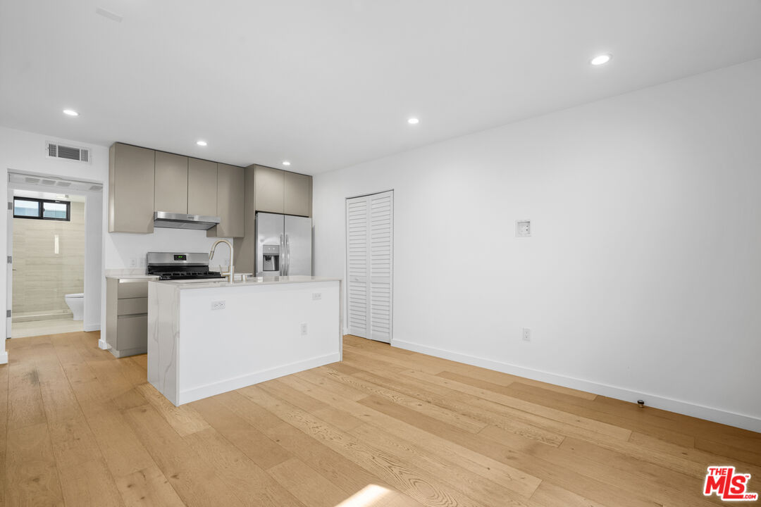 Property photo for 11785 Gateway Blvd, #2, Los Angeles, CA