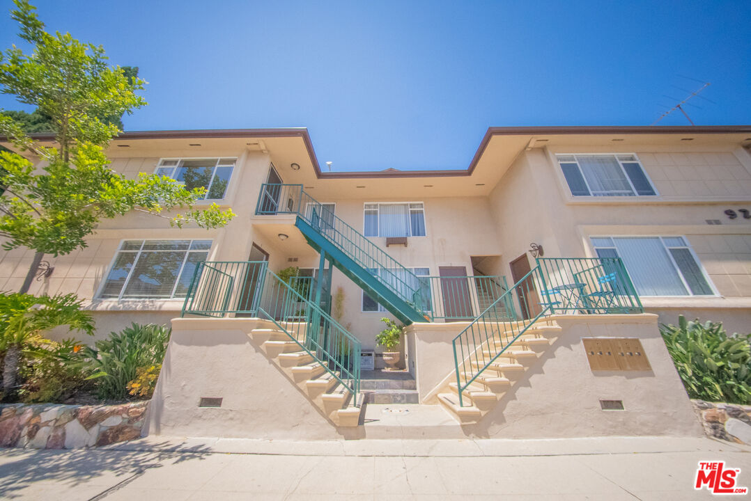 Property photo for 9205 Alcott St, #3, Los Angeles, CA