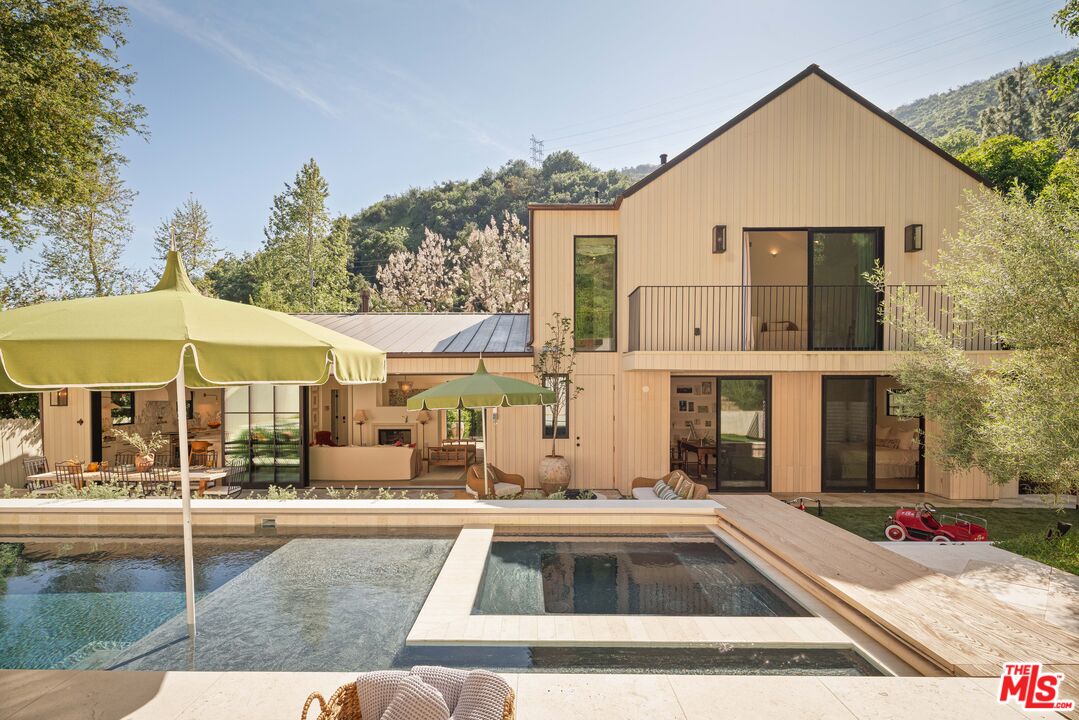 Property photo for 3640 Mandeville Canyon Rd, Los Angeles, CA