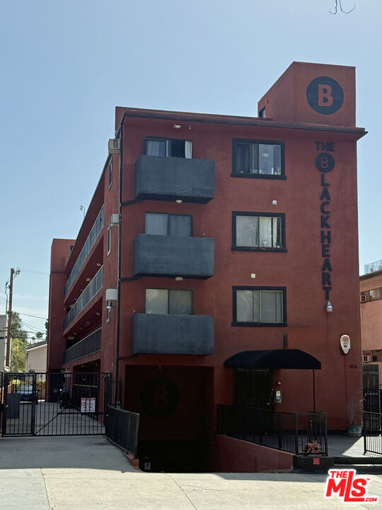 Property photo for 1816 N Gramercy Pl, #104, Los Angeles, CA