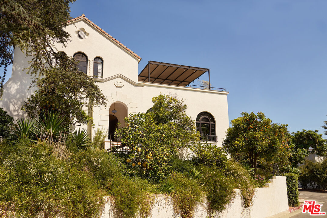Property photo for 1602 Silverwood Ter, Los Angeles, CA