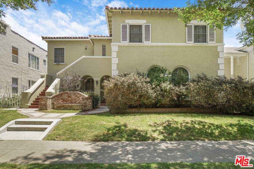 Property photo for 228 S Spalding Dr, Beverly Hills, CA