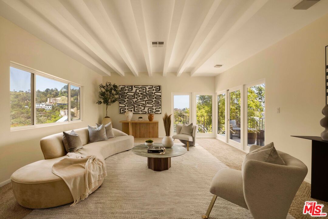 Property photo for 8835 Crescent Dr, Los Angeles, CA
