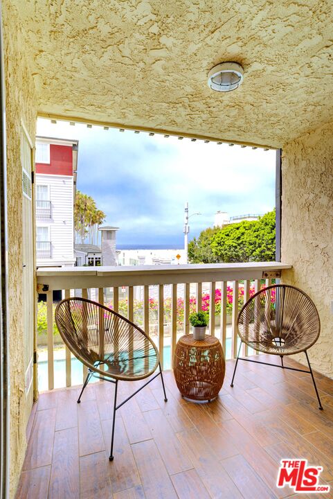 Property photo for 22 Navy St, #205, Venice, CA