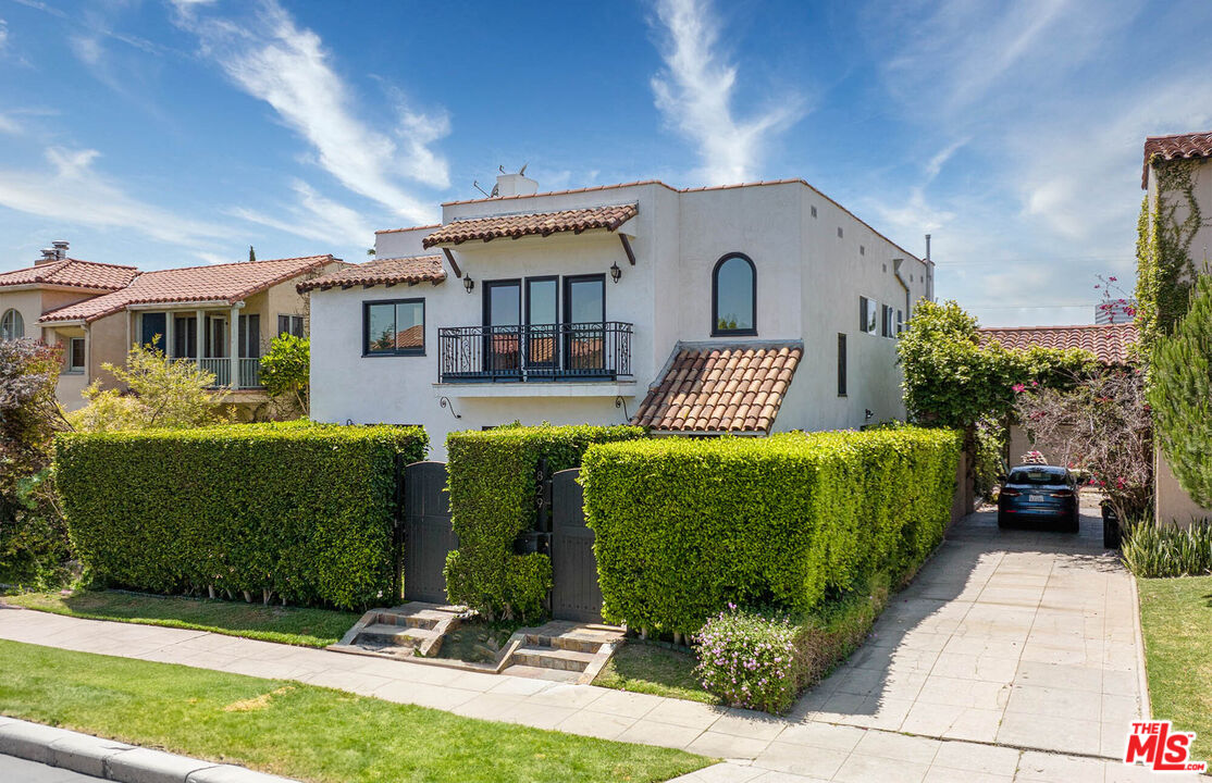 Property photo for 831 S Curson Ave, Los Angeles, CA