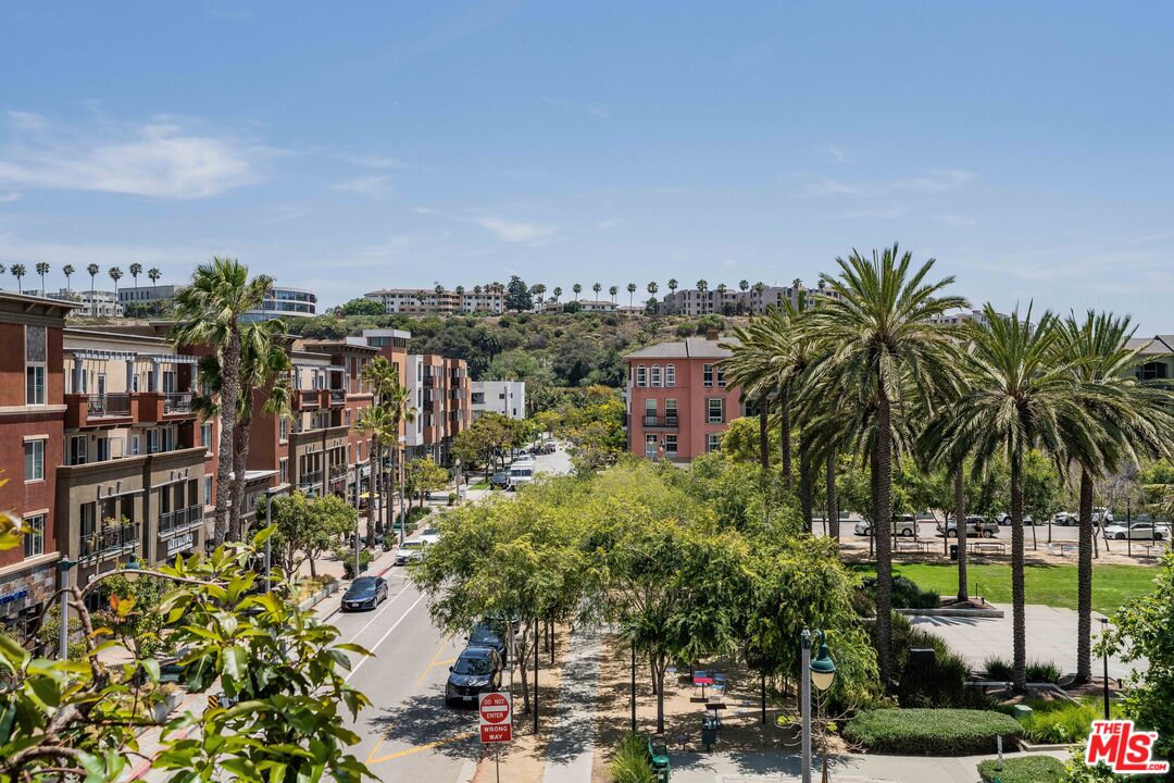Property photo for 12975 Agustin Pl, #312, Playa Vista, CA