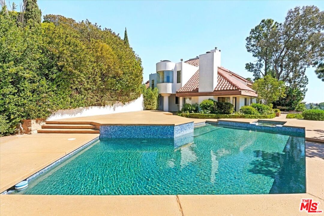 Property photo for 7940 Vulcan Dr, Los Angeles, CA