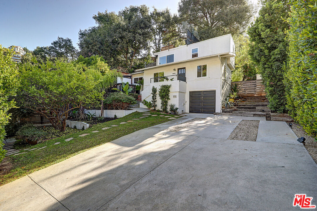 Property photo for 8326 Ridpath Dr, Los Angeles, CA