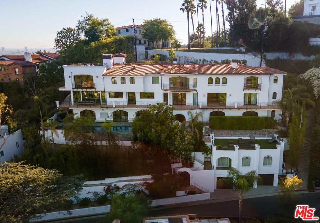 Property photo for 4733 Bonvue Ave, Los Angeles, CA
