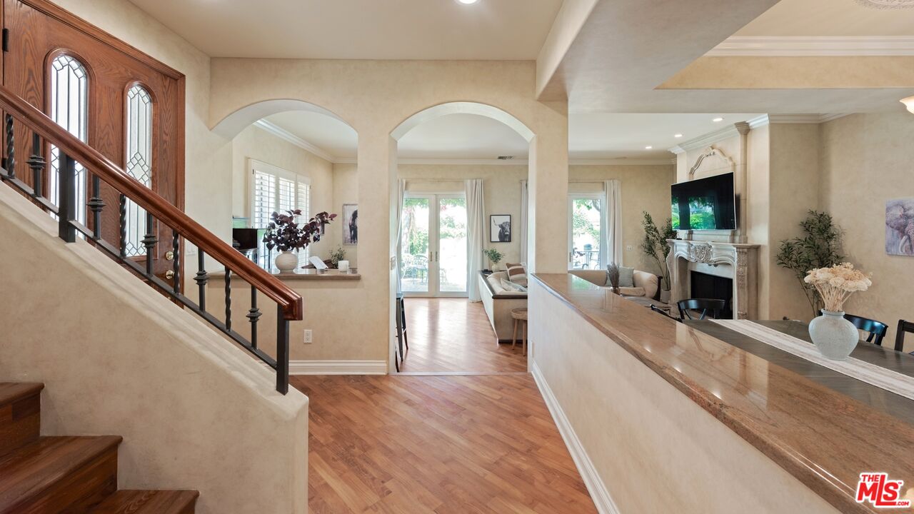 Property photo for 130 Channel Pointe Mall, Marina Del Rey, CA