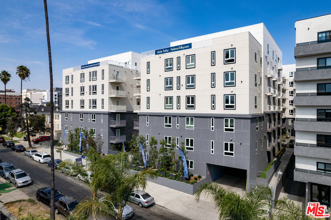 Property photo for 839 Fedora St, #301B, Los Angeles, CA