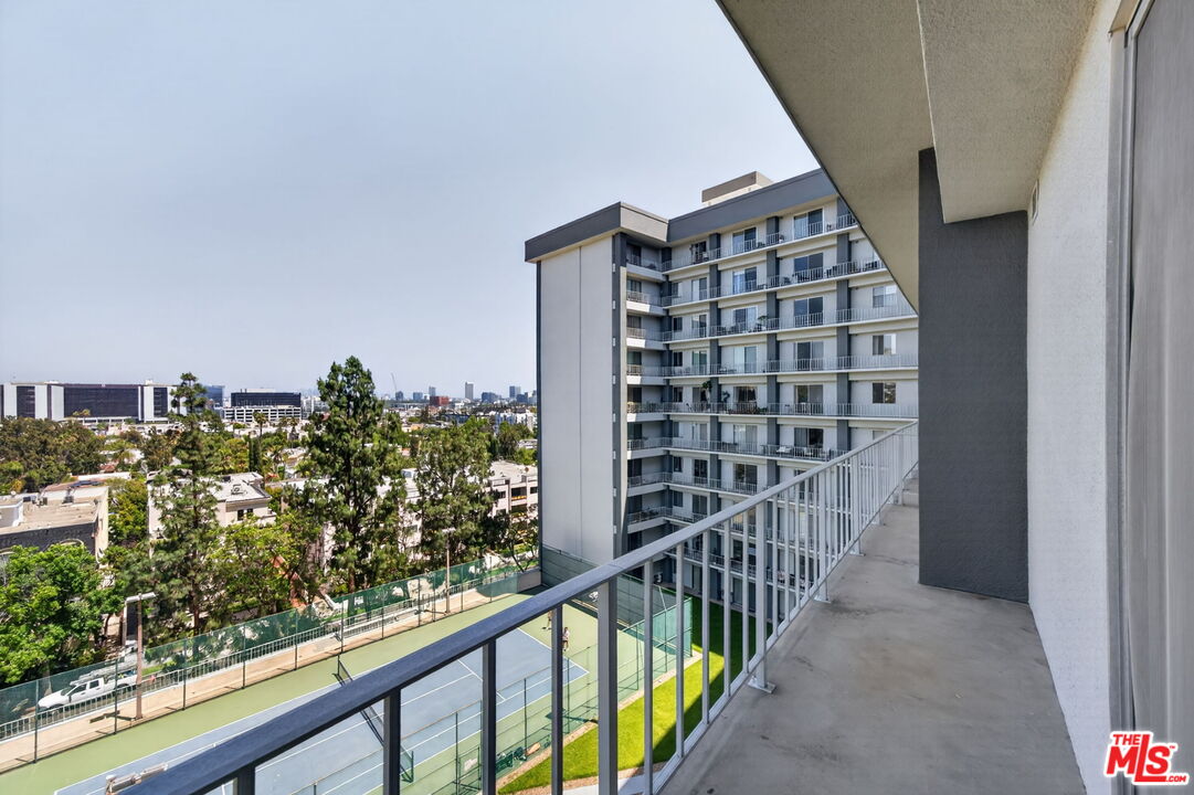 Property photo for 100 S Doheny Dr, #719, Los Angeles, CA