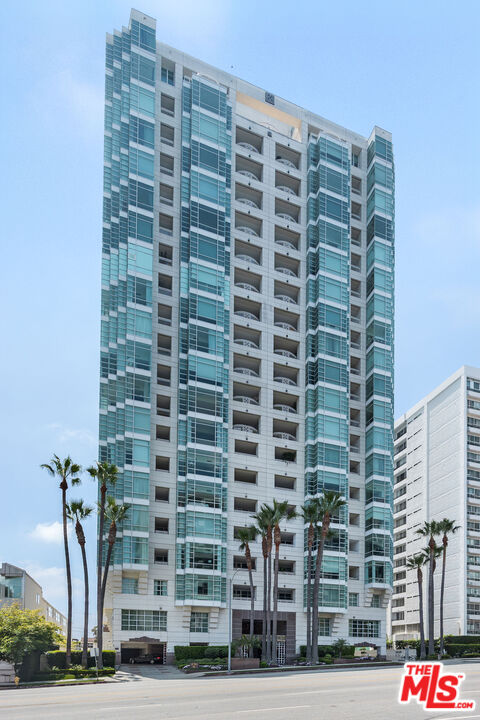 Property photo for 10380 Wilshire Blvd, #902, Los Angeles, CA