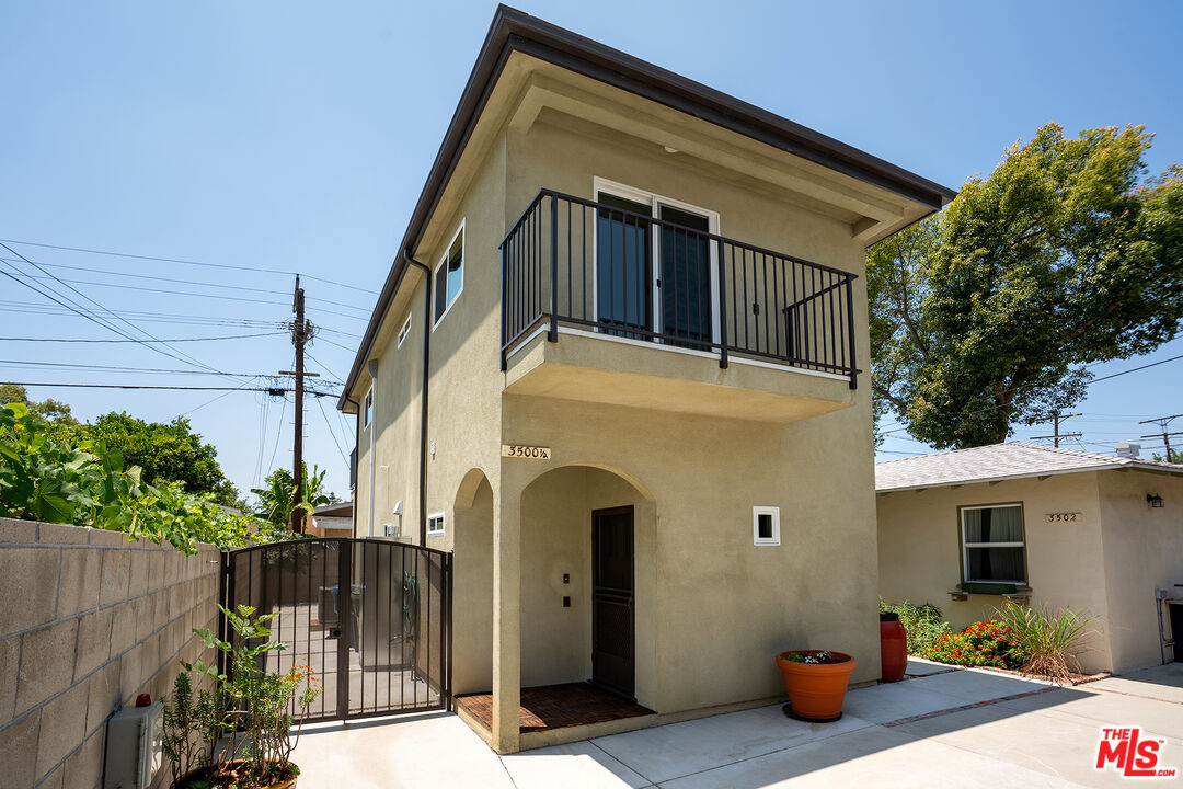 Property photo for 3500 1/2 La Clede Ave, Los Angeles, CA