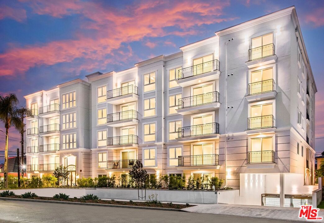 Property photo for 1237 S Holt Ave, #206, Los Angeles, CA