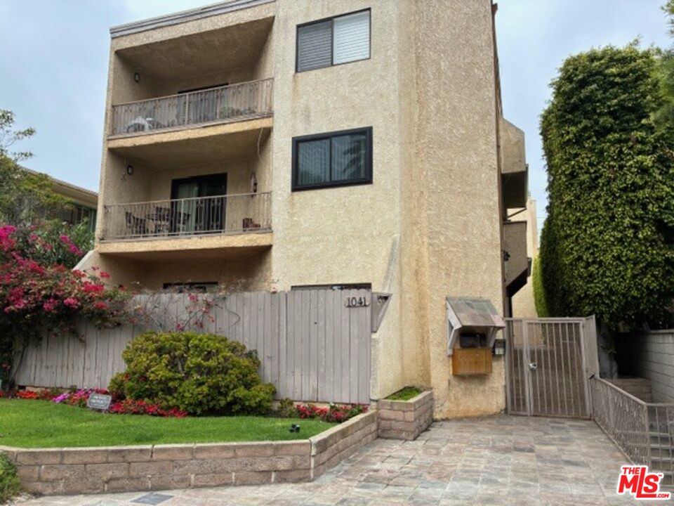 Property photo for 1041 2nd St, #5, Santa Monica, CA