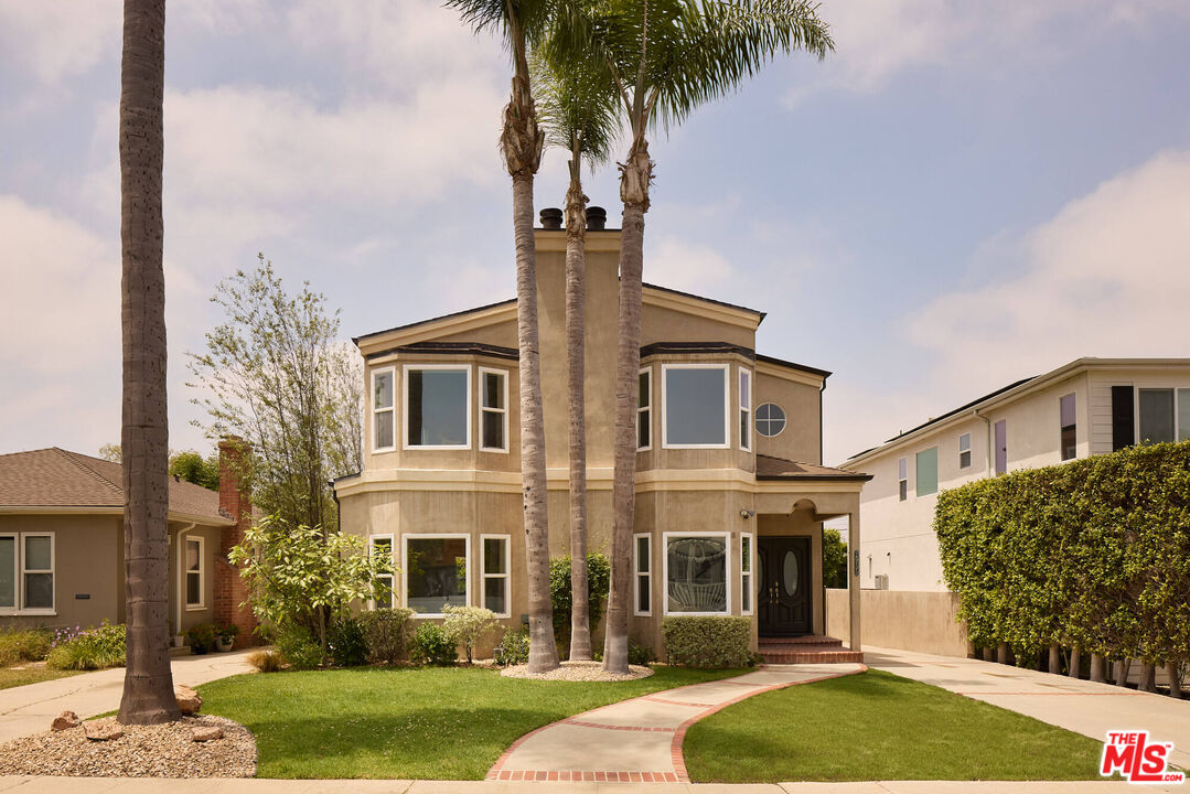 Property photo for 2955 Kelton Ave, Los Angeles, CA