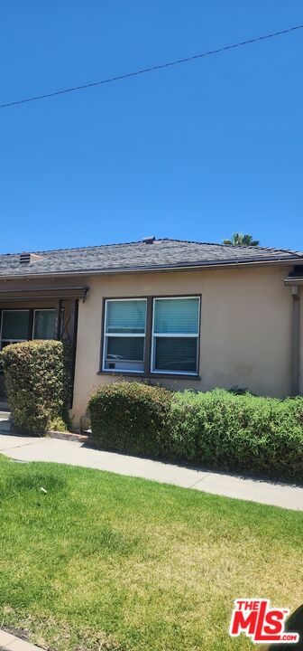 Property photo for 5358 S Harcourt Ave, Los Angeles, CA