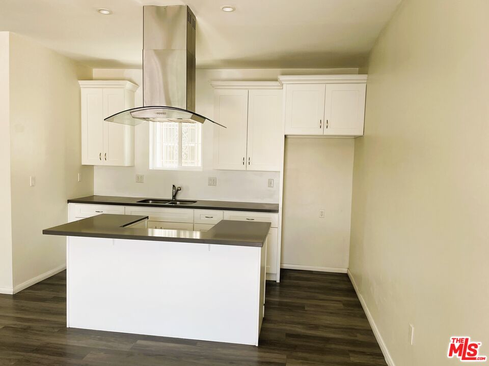 Property photo for 1106 W 91st St, Los Angeles, CA
