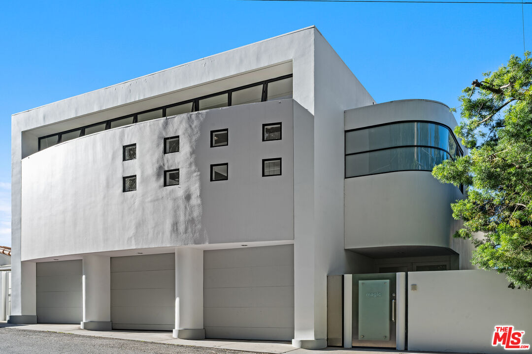 Property photo for 477 Upper Mesa Rd, Santa Monica, CA