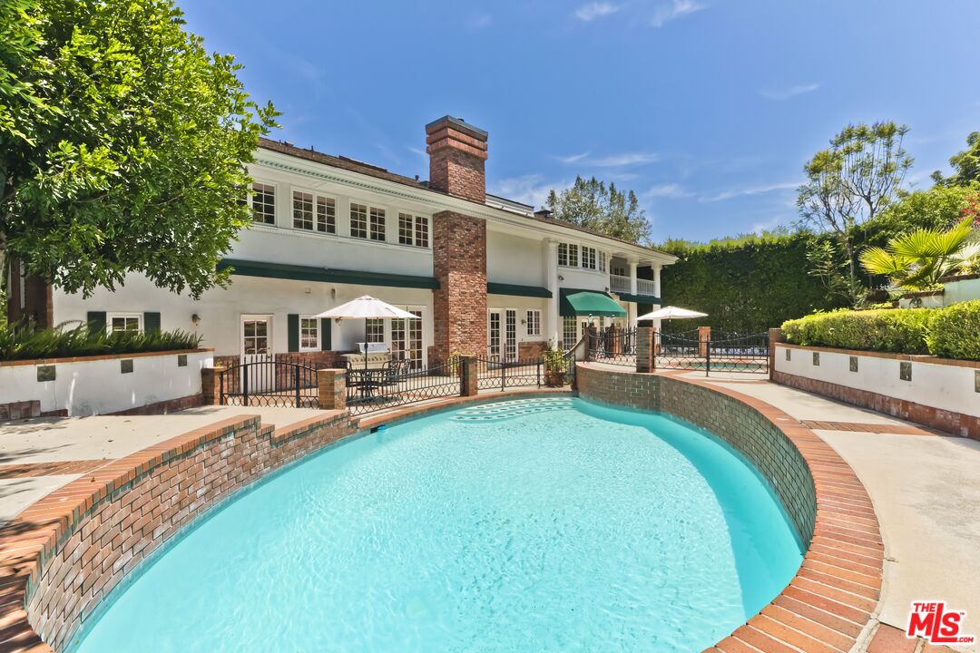 Property photo for 1255 Benedict Canyon Dr, Beverly Hills, CA