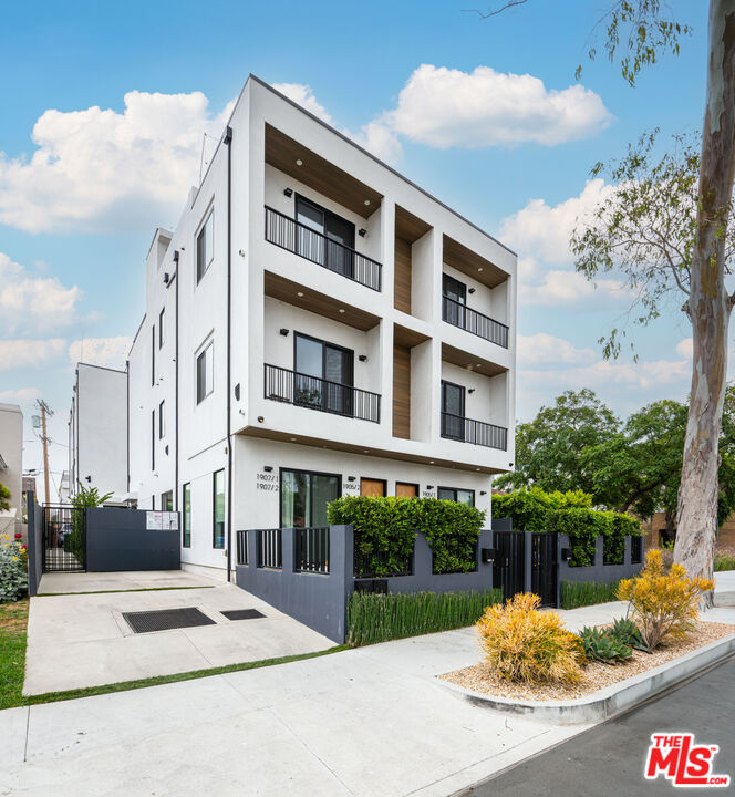 Property photo for 1907 S Corning St, #1, Los Angeles, CA