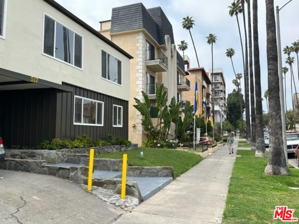 Property photo for 517 S Kenmore Ave, #12, Los Angeles, CA