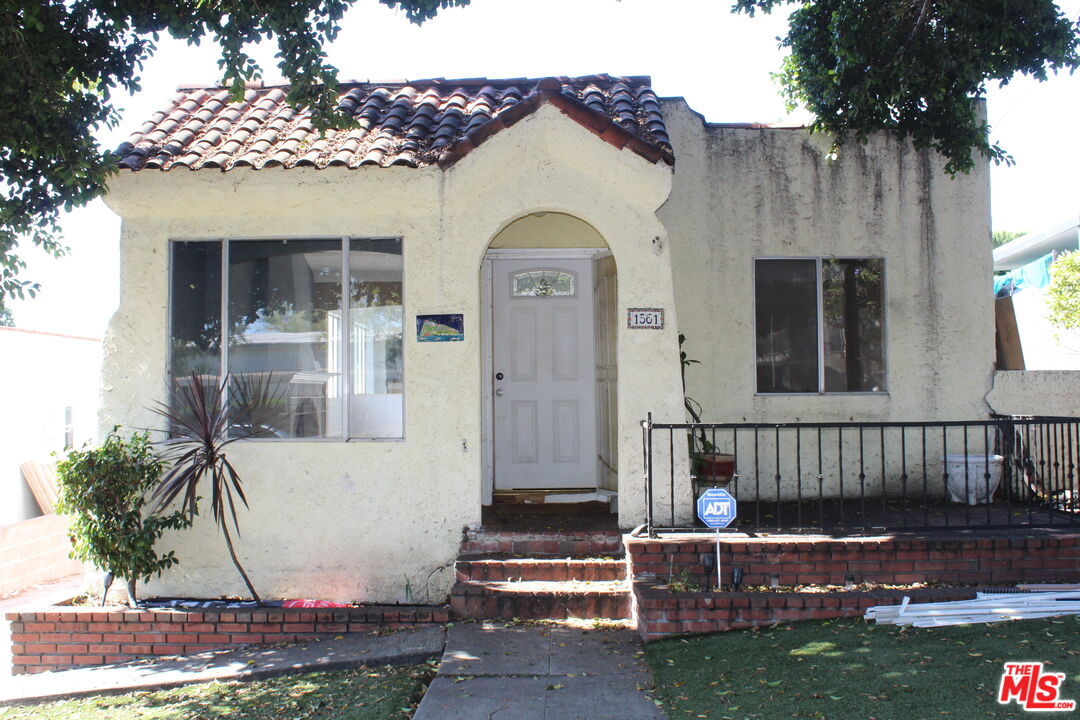Property photo for 1561 W 7th St, San Pedro, CA