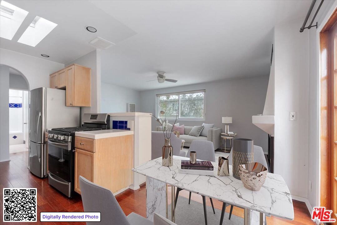 Property photo for 828 5th St, #10, Santa Monica, CA