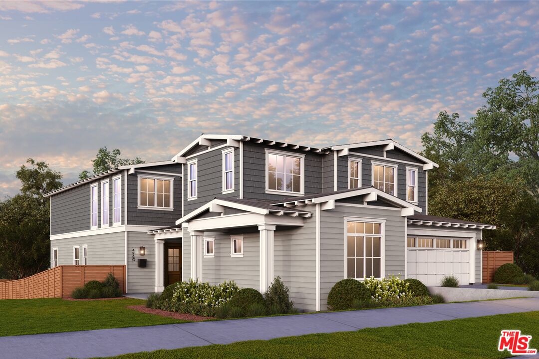 Property photo for 927 9th St, Manhattan Beach, CA