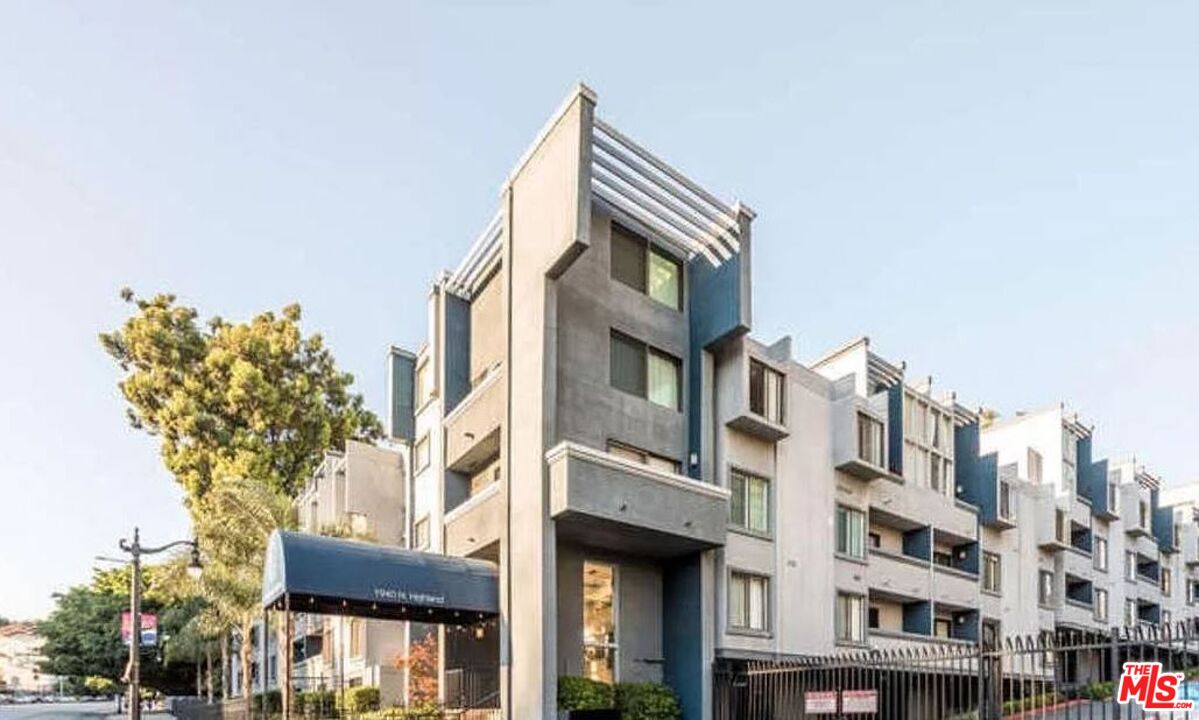 Property photo for 1940 N Highland Ave, #81, Los Angeles, CA