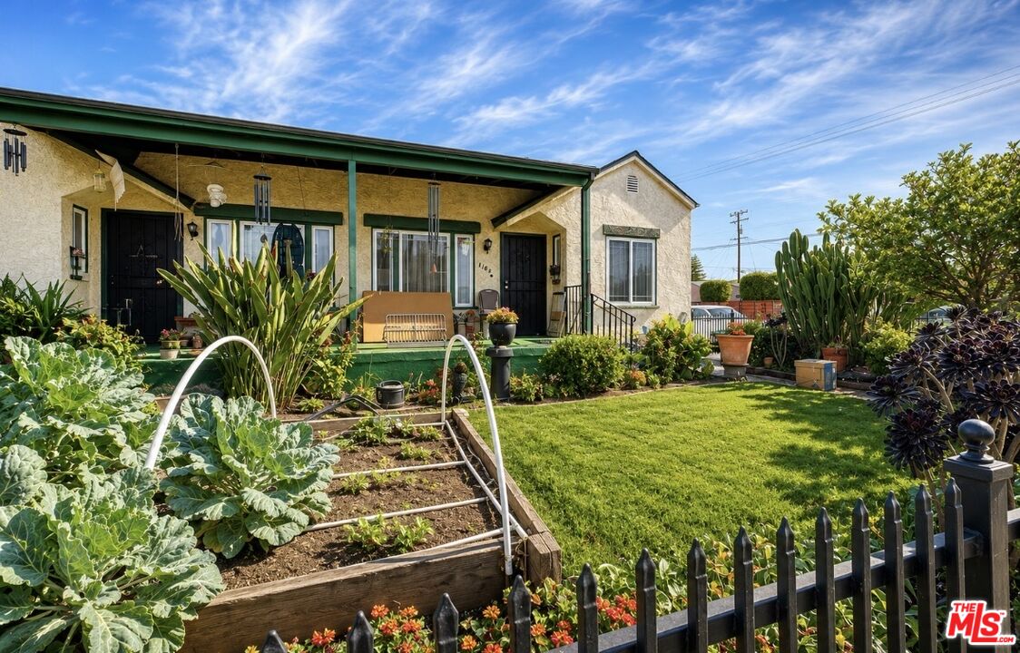 Property photo for 1160 W 101st St, Los Angeles, CA