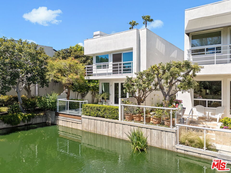 Property photo for 680 Harbor St, #1, Venice, CA