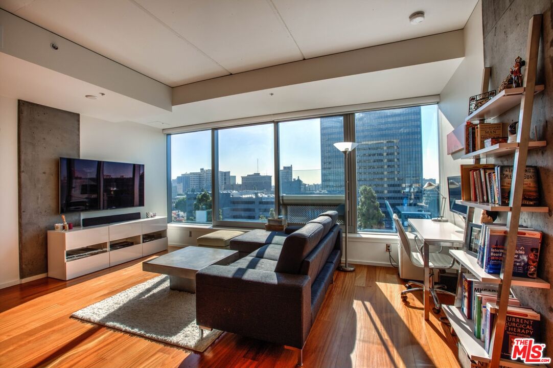Property photo for 1155 S Grand Ave, #707, Los Angeles, CA