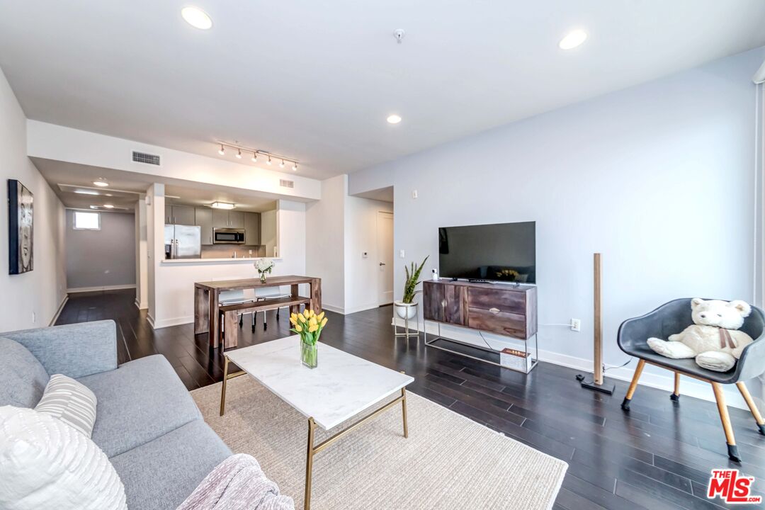 Property photo for 436 S Virgil Ave, #PH 1, Los Angeles, CA