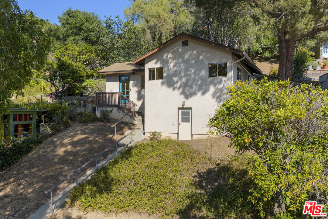 Property photo for 2024 Valentine St, Los Angeles, CA