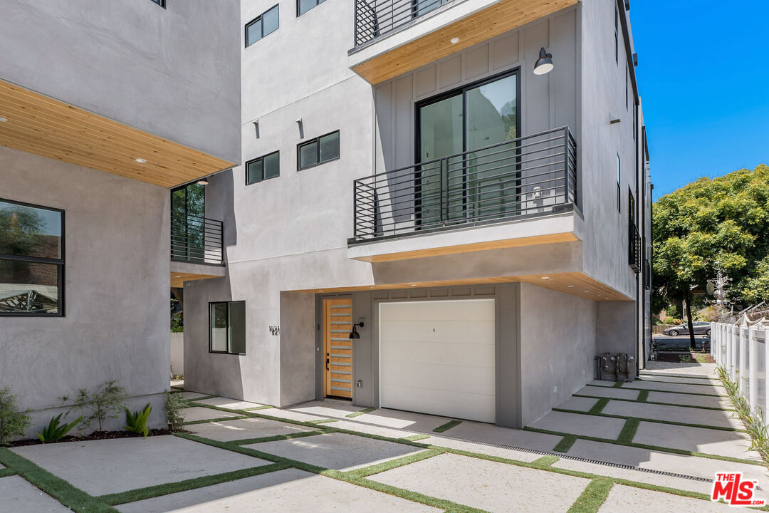 Property photo for 1821 N Ashmore Pl, #1, Los Angeles, CA