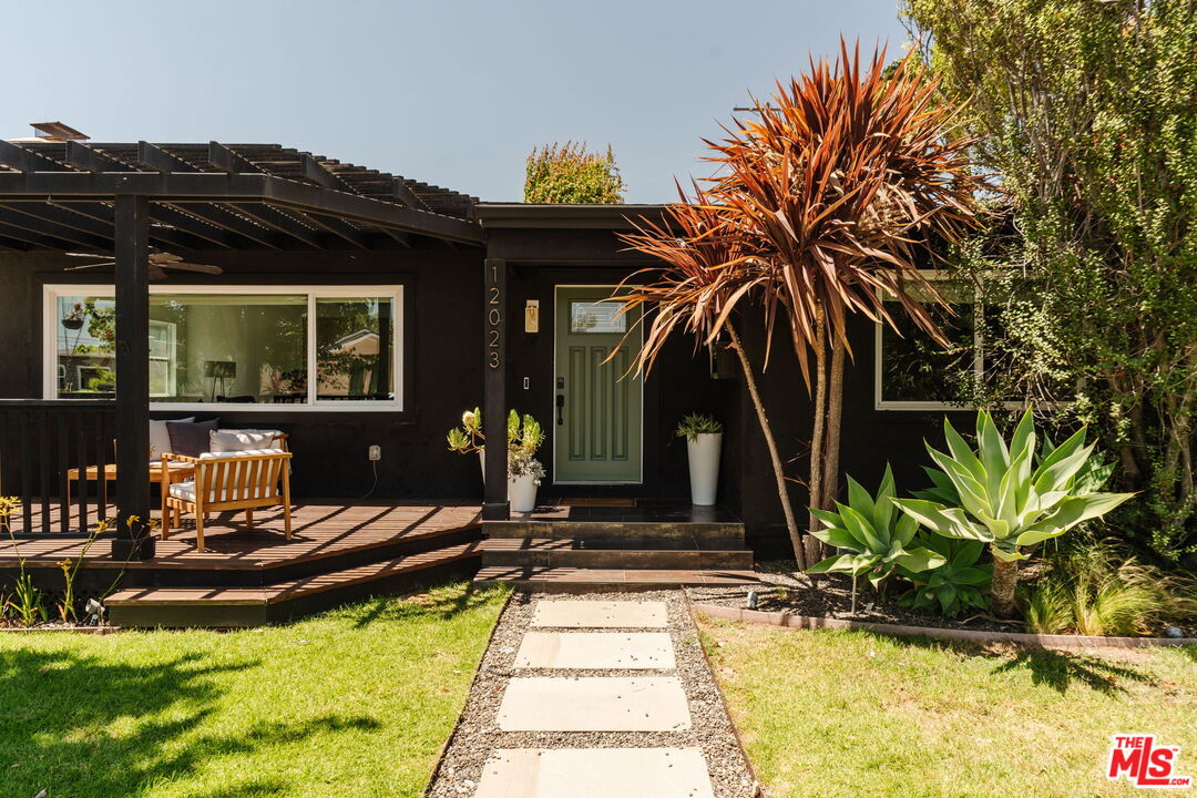 Property photo for 12023 Aneta St, Culver City, CA