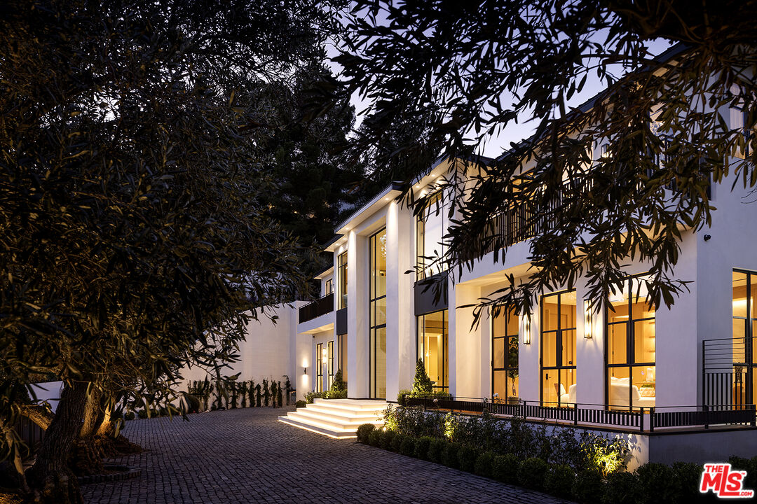 Property photo for 1165 Somera Rd, Los Angeles, CA