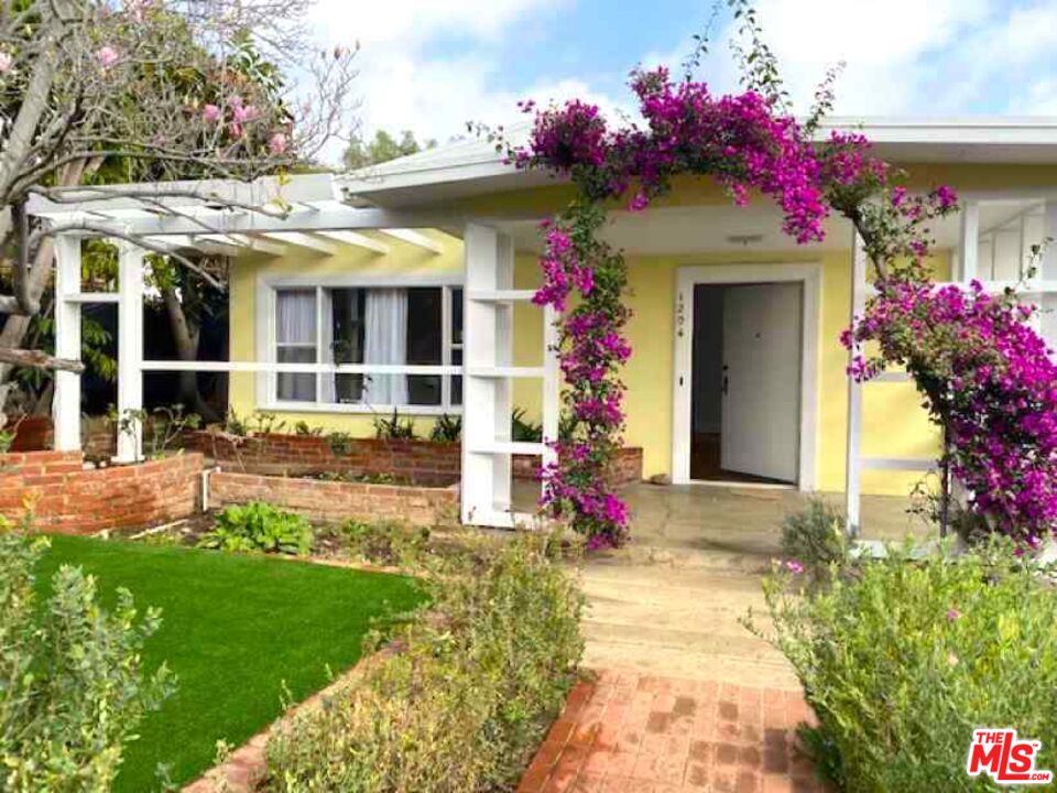 Property photo for 1204 N Hilldale Ave, Los Angeles, CA