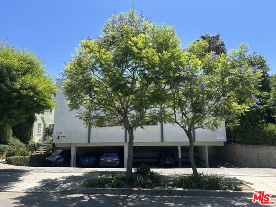 Property photo for 346 S Van Ness Ave, #10, Los Angeles, CA