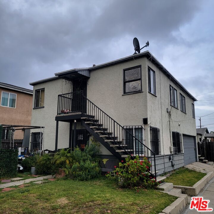 Property photo for 715 W 92nd St, Los Angeles, CA