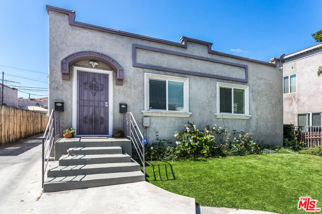 Property photo for 4504 Maplewood Ave, Los Angeles, CA