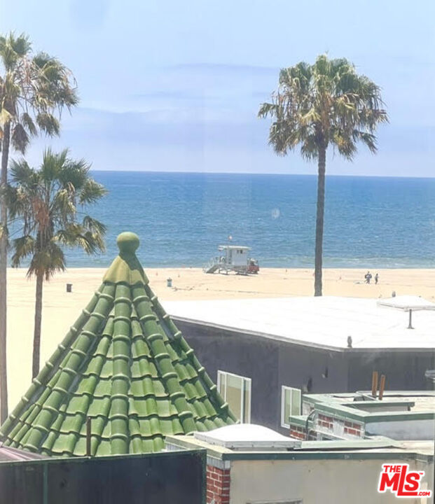 Property photo for 19 Sunset Ave, #3, Venice, CA