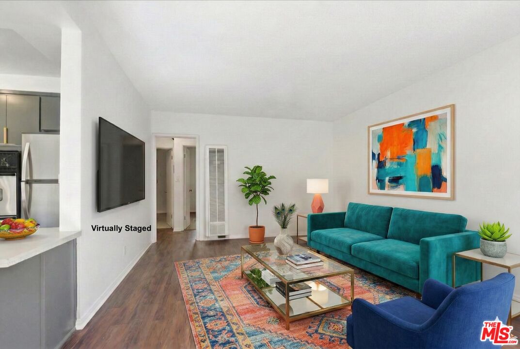 Property photo for 410 N Market St, #3, Inglewood, CA