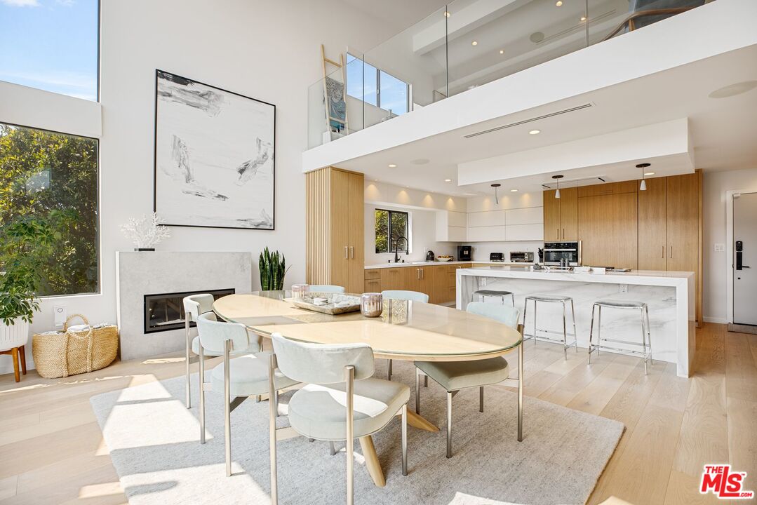 Property photo for 302 Ashland Ave, #301, Santa Monica, CA