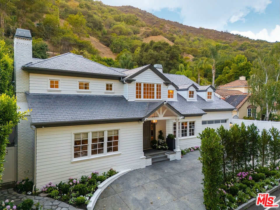 Property photo for 2803 Mandeville Canyon, Los Angeles, CA